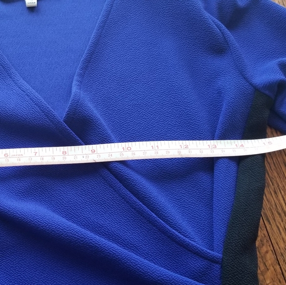 Cobalt blue and black colorblock wrap dress - Picture 2 of 4